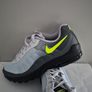 Nike Shoes 8.5 UK Image 2