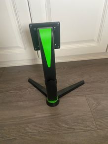 24/27" VESA compatible monitor stand