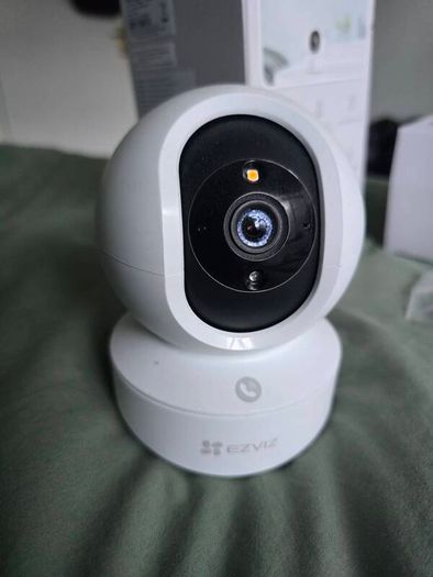 Smart Security Bundle - Amazon Echo Show 5 (3rd Gen) + EZVIZ TY1 2K Smart Camera