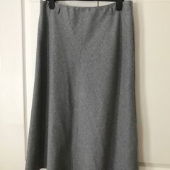 Elegant Cashmere Skirt- Soft, Luxurious & Stylish