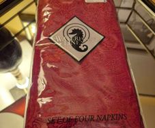 NWT Waterford Linens Callum Red Napkins, AV