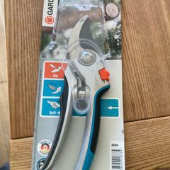 Gardena Secateurs