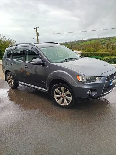 Mitsubishi Outlander 2011