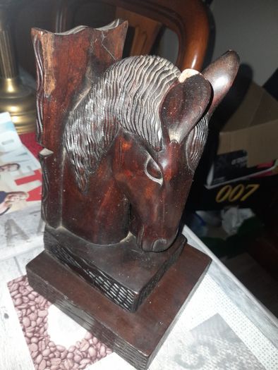 Antique Wood Carved Horse Head postage available or collection