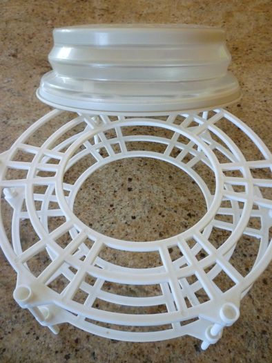 Microwave Plate Stacker & Collapsible Cover. Heat Up To 3 Dinners At Once. Excellent Condition. All fold flat for easy storage