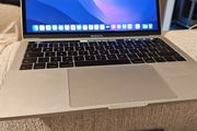 Macbook pro13" i5-6267u 512gb ssd
