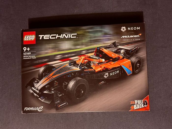 LEGO 42169-1  NEOM McLaren Formula E Team