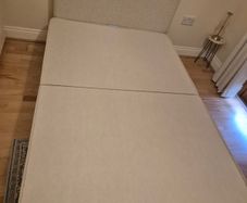 Respa small double 4ft divan bed in cream - perfect condition