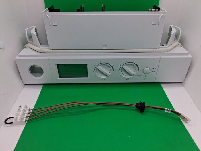 Postage - Viessmann PCB Vitodens 100W Boiler Control Board 7841748