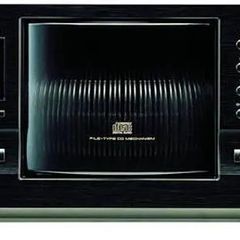 A Very Rare Pioneer Piece Pioneer PD-F1009 301 CD Jukebox Features a high-quality 1-bit D/A converter with a strong 105dB signal-to-noise ratio with original Remote