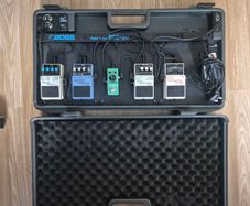 BOSS BCB-60 Pedal Board with Pedals