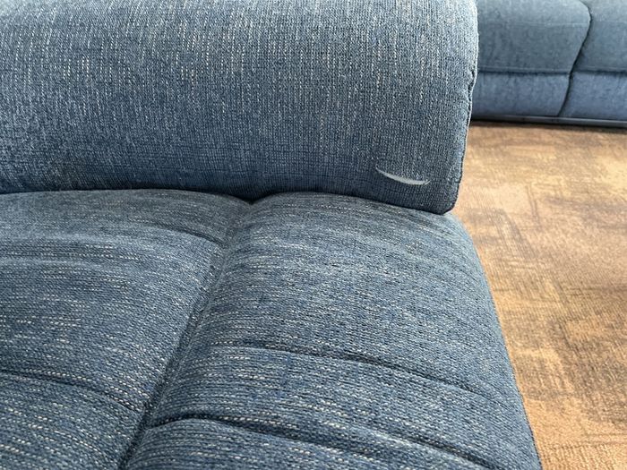 2 Electric Recliners