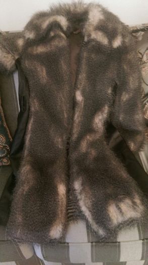 Fur leather coat.New.size 10
