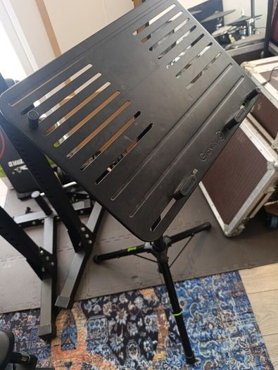Gravity LTST01 Laptop/Mixer stand