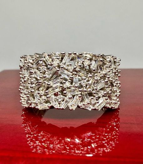 Diamond Lab-Grown Diamond Firecracker Statement Ring