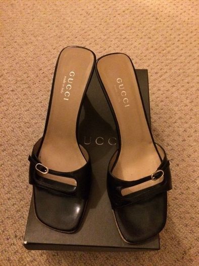 Vintage Gucci Black Leather Buckle Heel