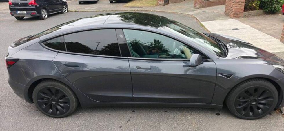 2022 Tesla Model 3 SR+