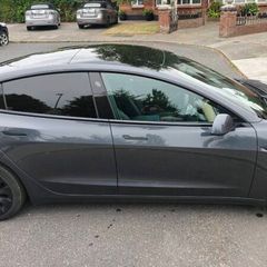 2022 Tesla Model 3 SR+
