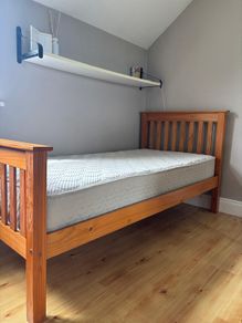 Single bed with Respa Mattress