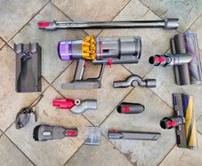 Dyson V15 absolute