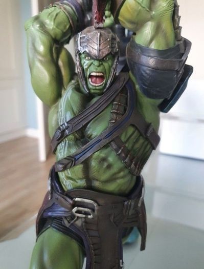 Gentle Giant Thor Ragnarok Gladiator Hulk 1/8 scale statue
