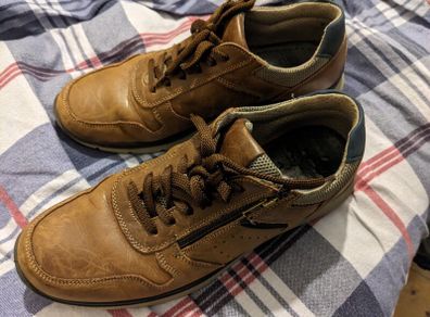 shoes size 10. Italian brand  brown color. More comfortable than loafers.