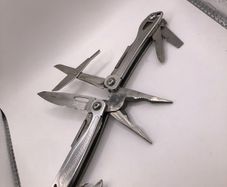 Leatherman Wingman Pliers Fishing Camping DYI
