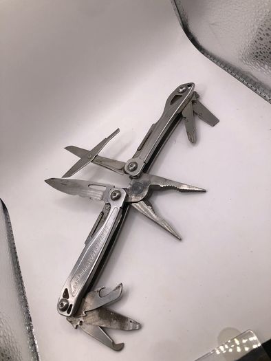 Leatherman Wingman Pliers Fishing Camping DYI