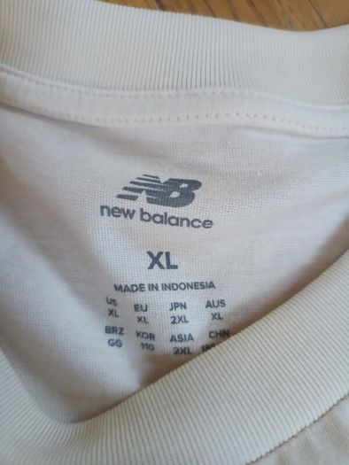 Brand new T shirt New Balance XL
