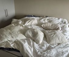 FREE Duvet + 6 pillows