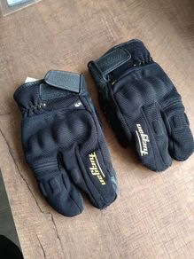 Kids / preteen motorbike gloves (road/asphalt not dirt bike)