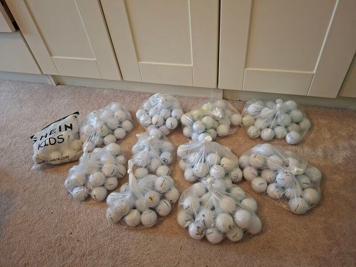Mixed golf balls