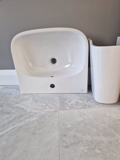 bathroom accessories