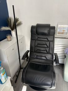 Gaming chair with plug in LED light