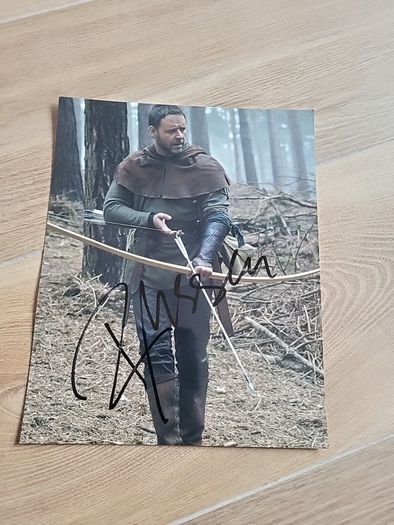 Russel Crowe autographed pic A4 size