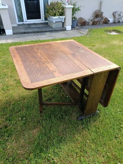 Antique hardwood Leaf table