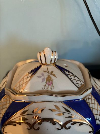 Sadler Teapot