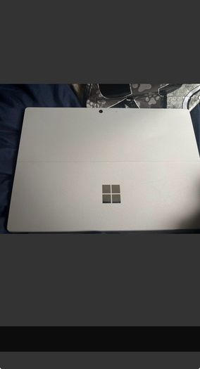 Microsoft Surface Pro 1796 i5-7300 2.6GHZ