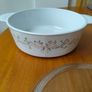 vintage casserole dish Image 6