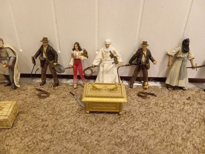 Indiana Jones 3.75inch figure set (7 figures)
