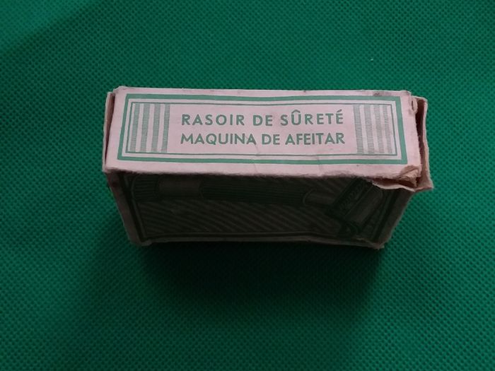 Vintage : German Slant Safety Razor in Brown Bakelite