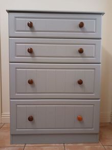 Chest of drawers