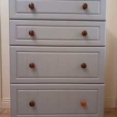 Chest of drawers