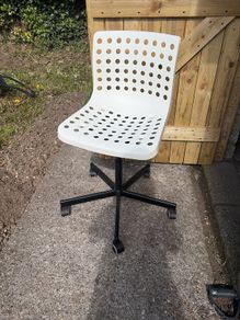 Computer chair, in good condition