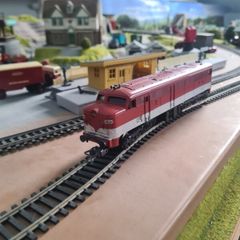 00 guage American locomotive