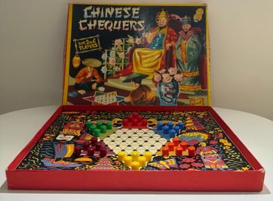 Berwicks Chinese Chequers c.1950s COMPLETE - Yellow Surround Edition