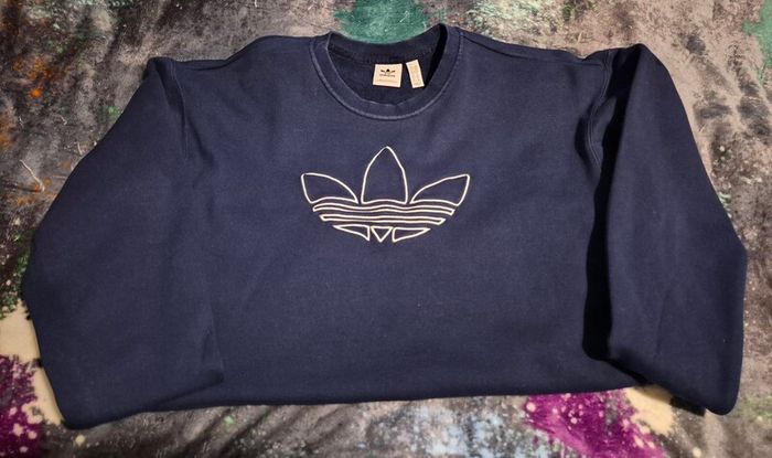 Adidas Sweatshirt