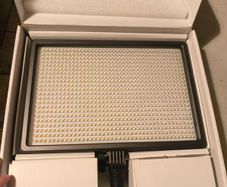 NanGuang Mixpad 106 LED lighting panel, Studio lighting