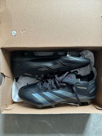 Adidas Predator Football Boots 7.5UK