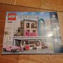 lego modular 10260 Image 2